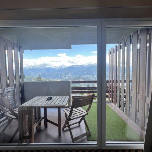 À LOUER - Appartement fonctionnel et lumineux avec balcon à Anzère