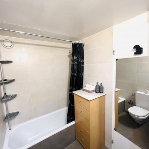 À LOUER - Appartement fonctionnel et lumineux avec balcon à Anzère